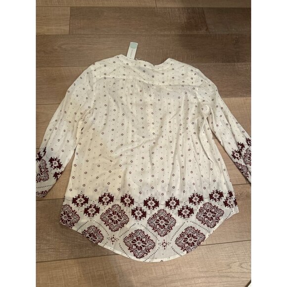 Fun2Fun White Kearney Henley Top M With Burgundy Pattern Boho Style Lightweight - Picture 6 of 6